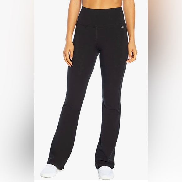 Marika Women's Ultimate Slimming Black Pant Size Small - Picture 1 of 9